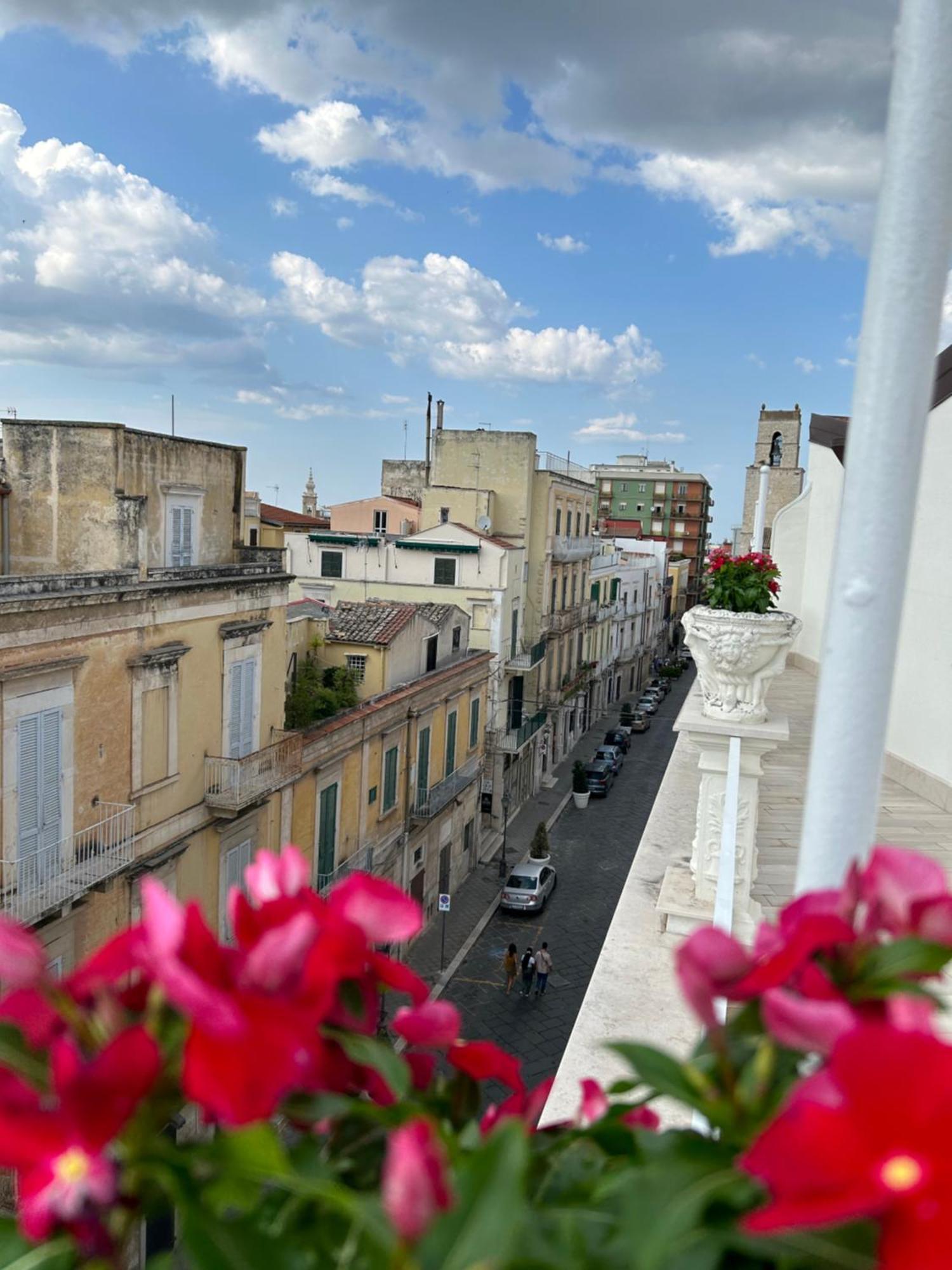 A Due Passi Da Apartment Corato Luaran gambar